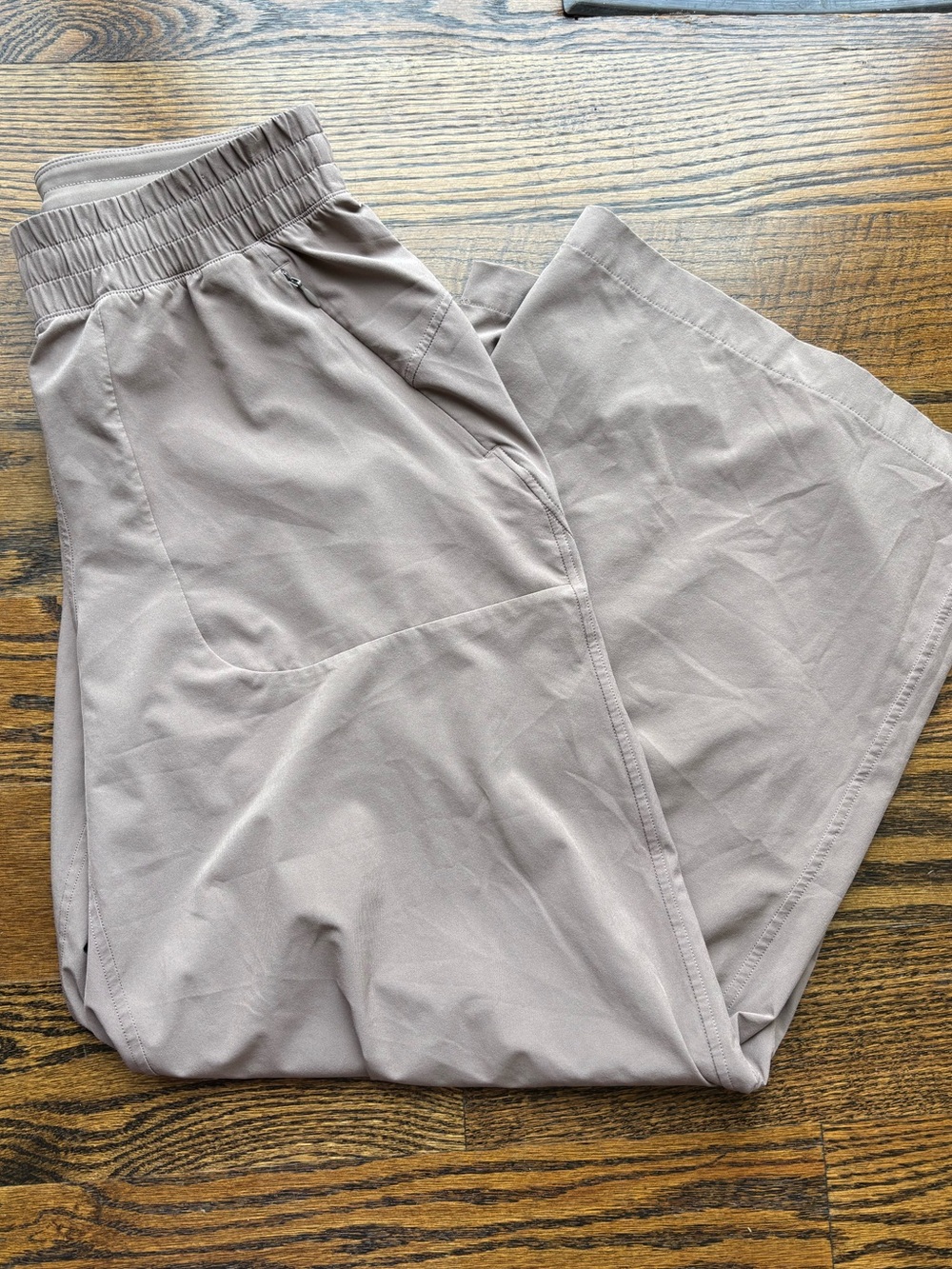 Lululemon athletica light taupe pants